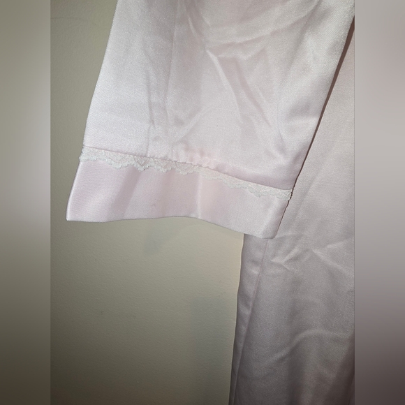 Vintage Collete by Miss Elaine Satiny Nightgown - Picture 12 of 14